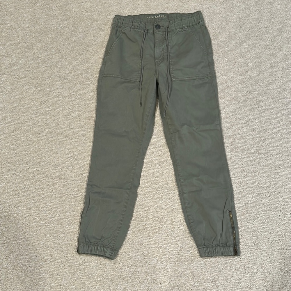 American Eagle Super Stretch Jogger Pants